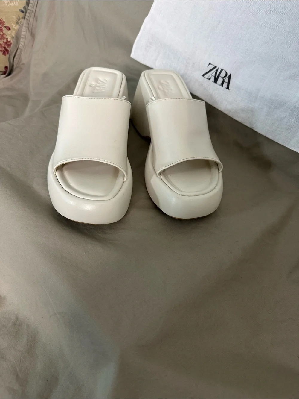 Zara White Platform Slides EU 40